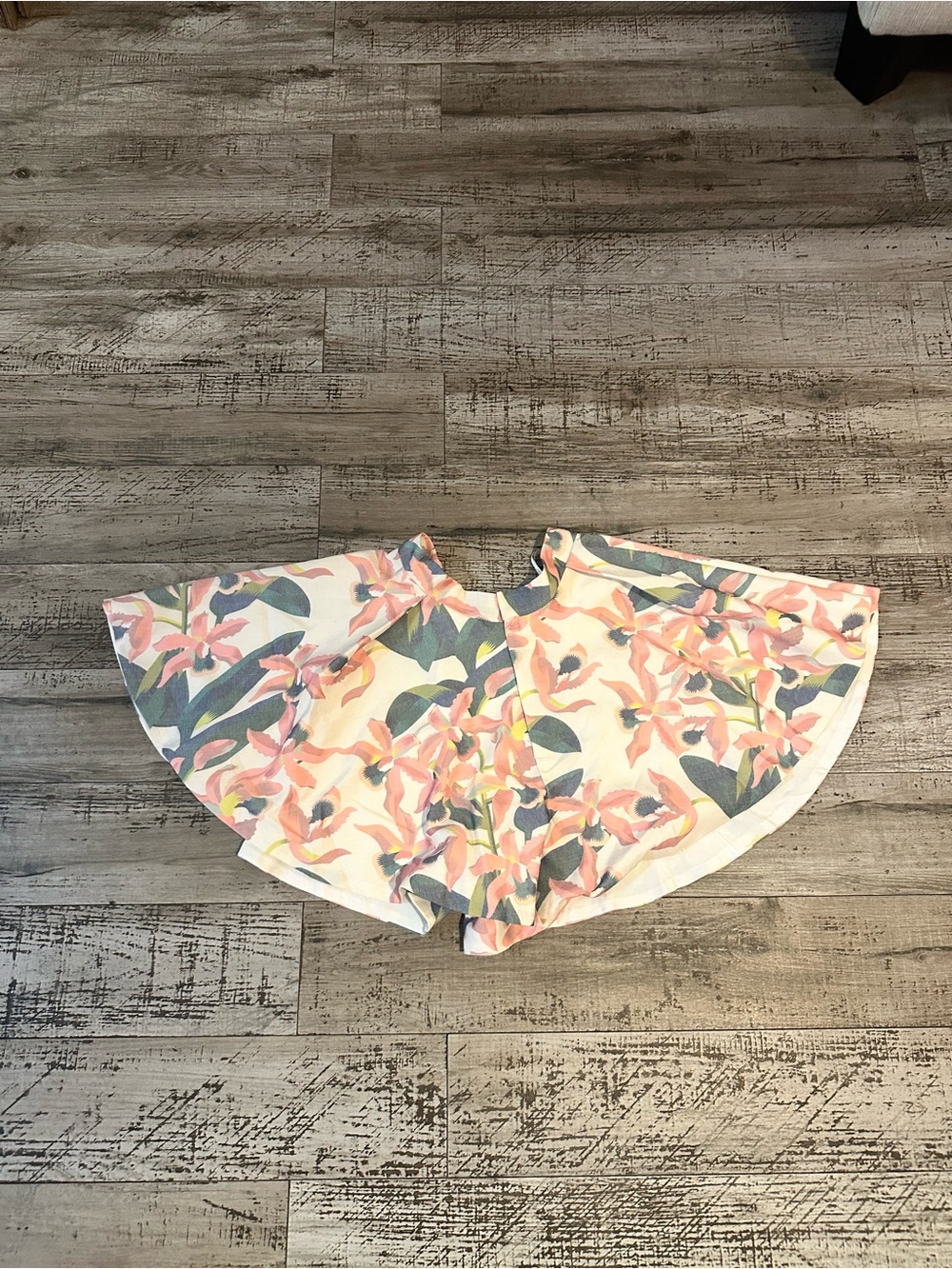 No Pise La Grama - Floral A-Line Skirt in Soft Pink & Green